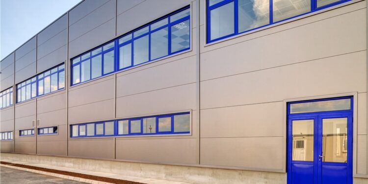 Commercial Siding | DreamHome